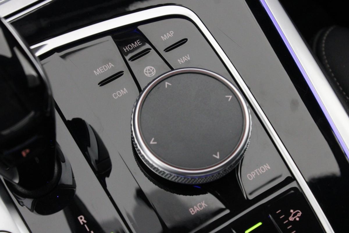 bmw-x7-2021-diesel-2993cc