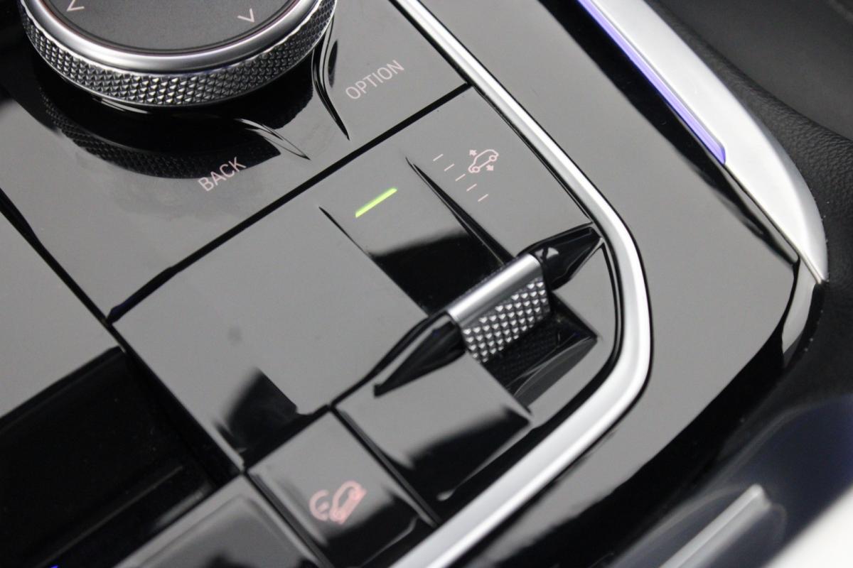 bmw-x7-2021-diesel-2993cc
