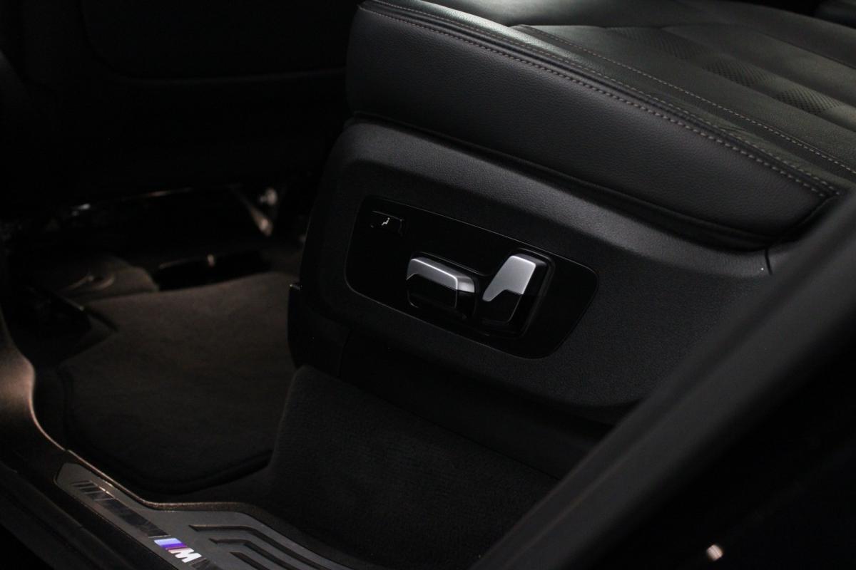 bmw-x7-2021-diesel-2993cc