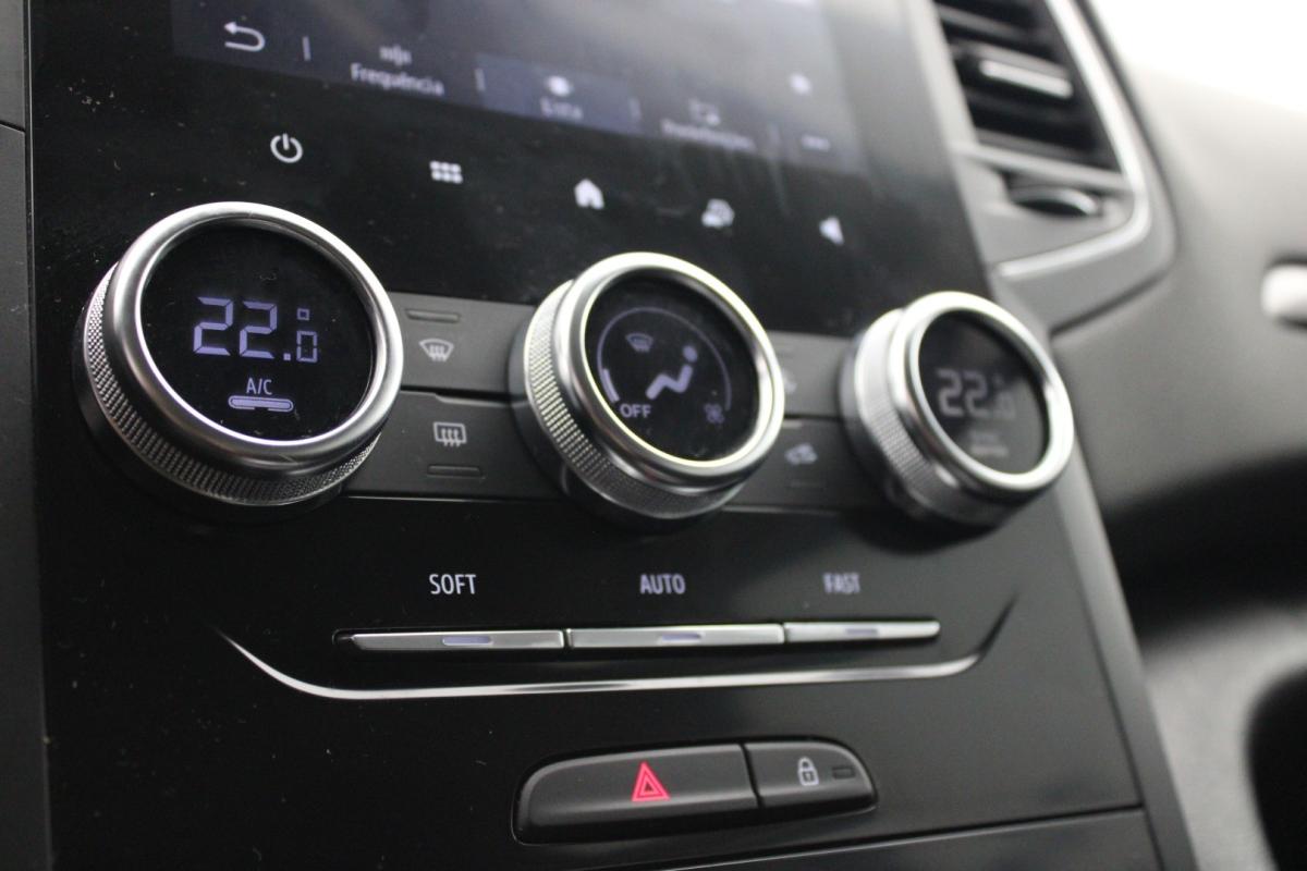 renault-megane-sport-tourer-2021-hibrido-a-gasolina-1598cc