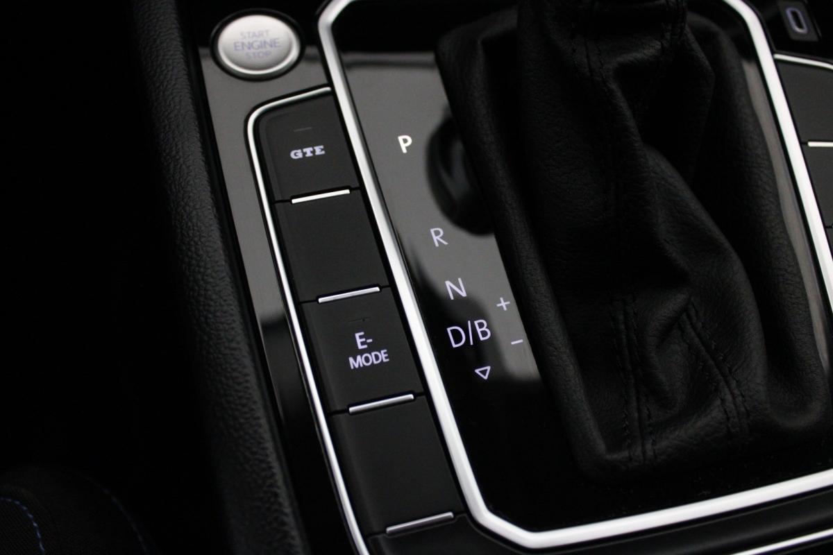 volkswagen-passat-2021-hibrido-a-gasolina-1395cc