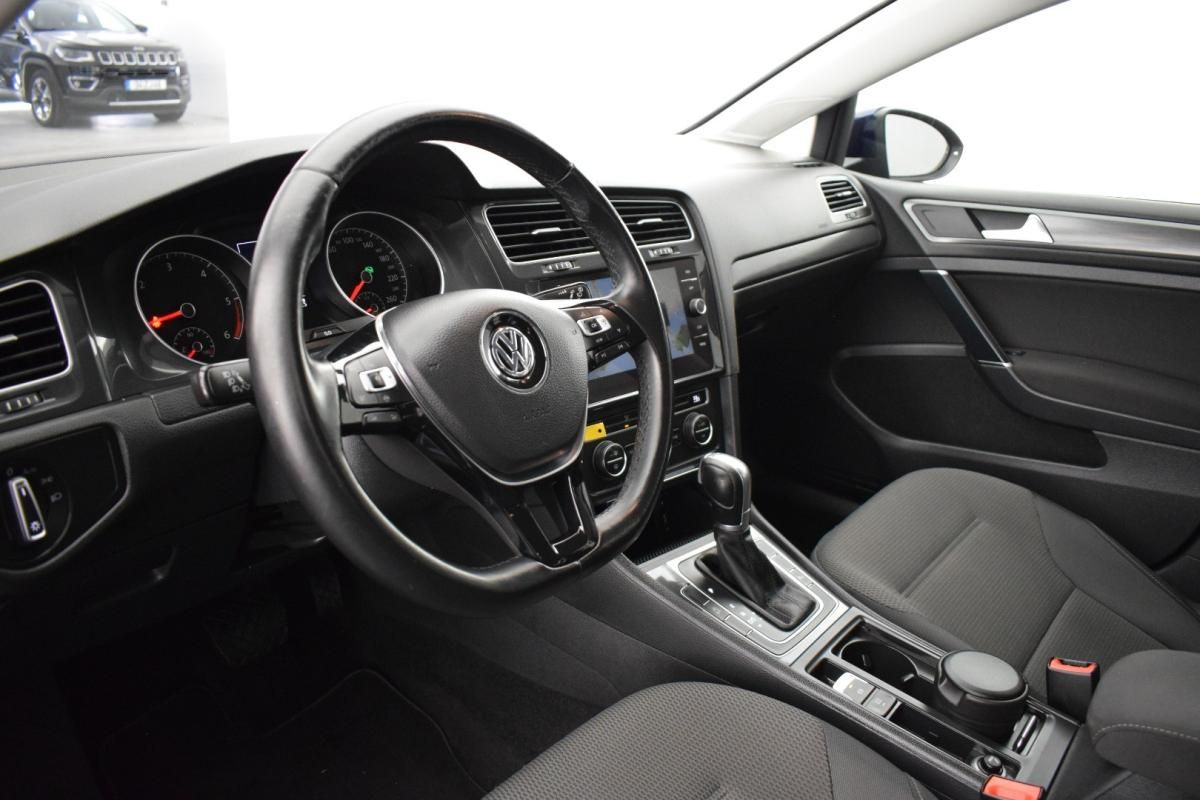 volkswagen-golf-variant-2018-diesel-1598cc