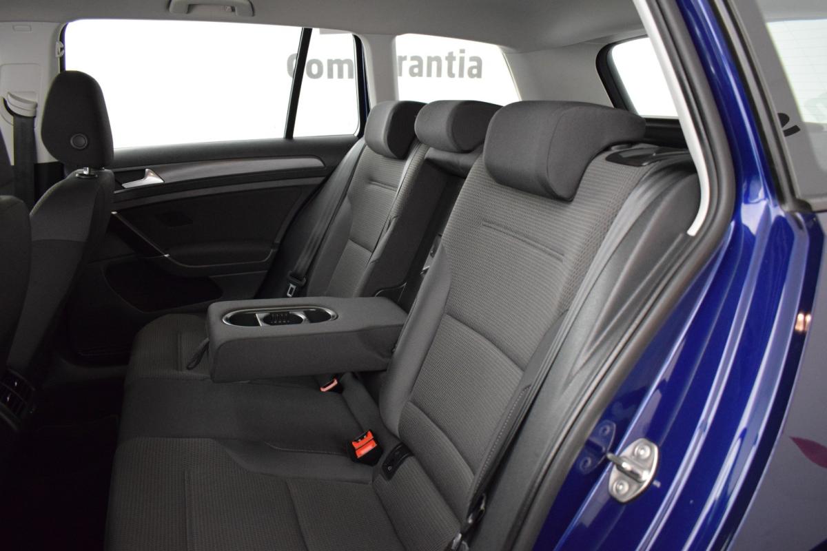 volkswagen-golf-variant-2018-diesel-1598cc