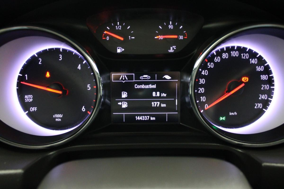 opel-insignia-2019-diesel-1598cc