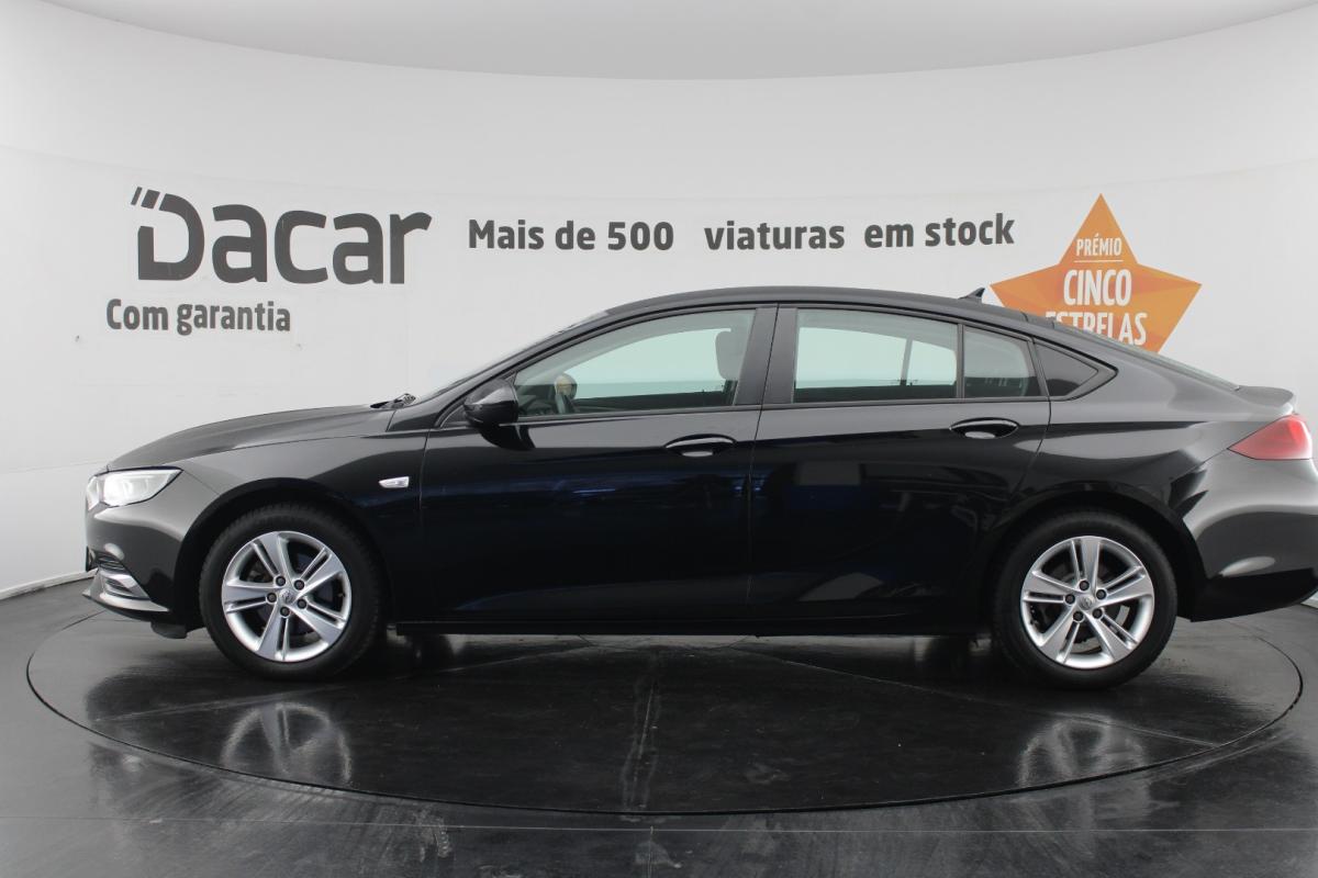 opel-insignia-2019-diesel-1598cc