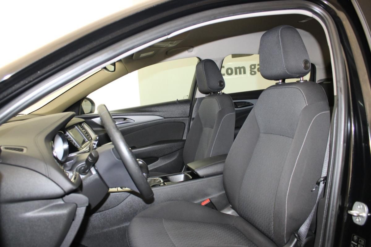 opel-insignia-2019-diesel-1598cc