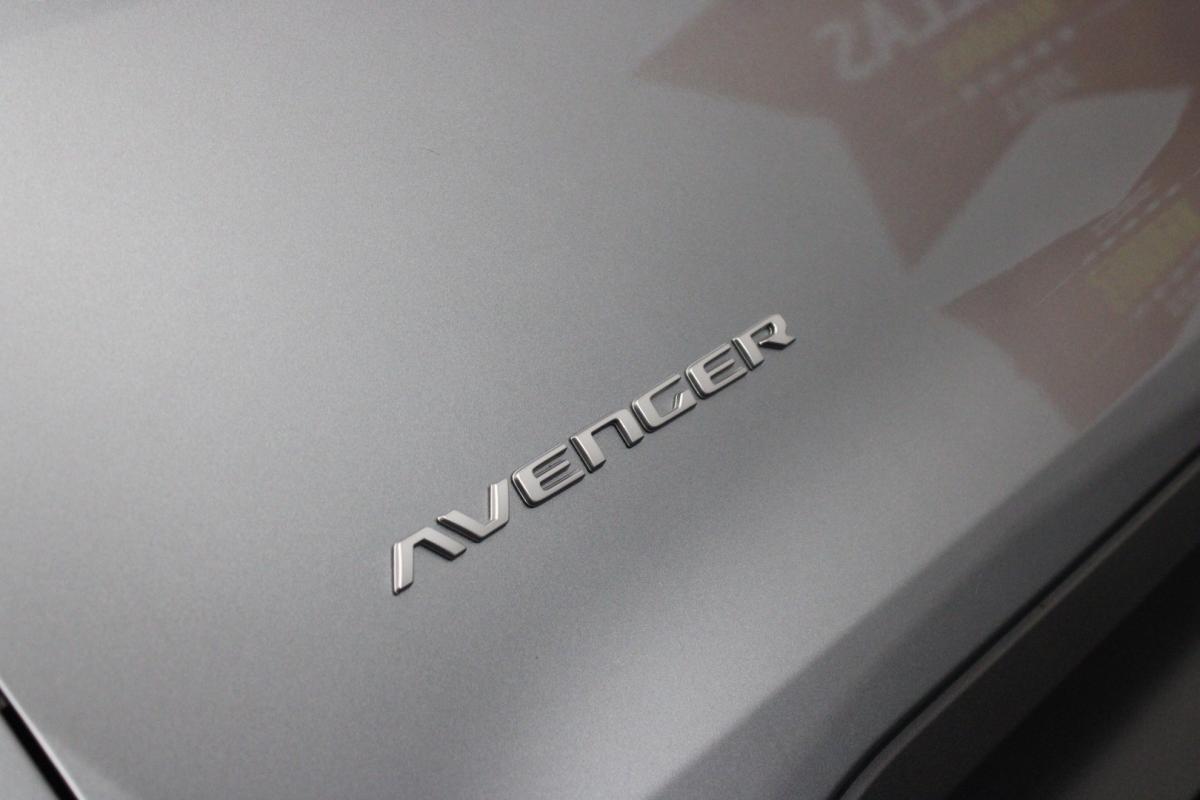 jeep-avenger-2025-eletrico-0cc