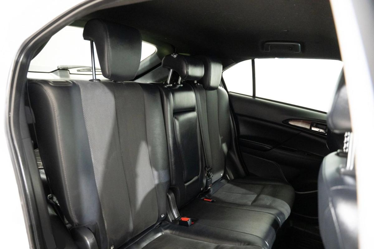 mitsubishi-eclipse-cross-2022-hibrido-a-gasolina-2360cc