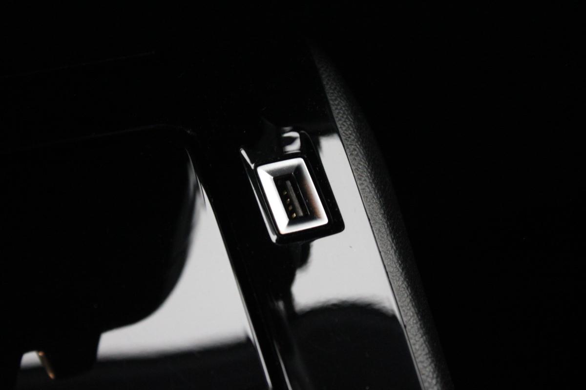 peugeot-208-2023-diesel-1499cc