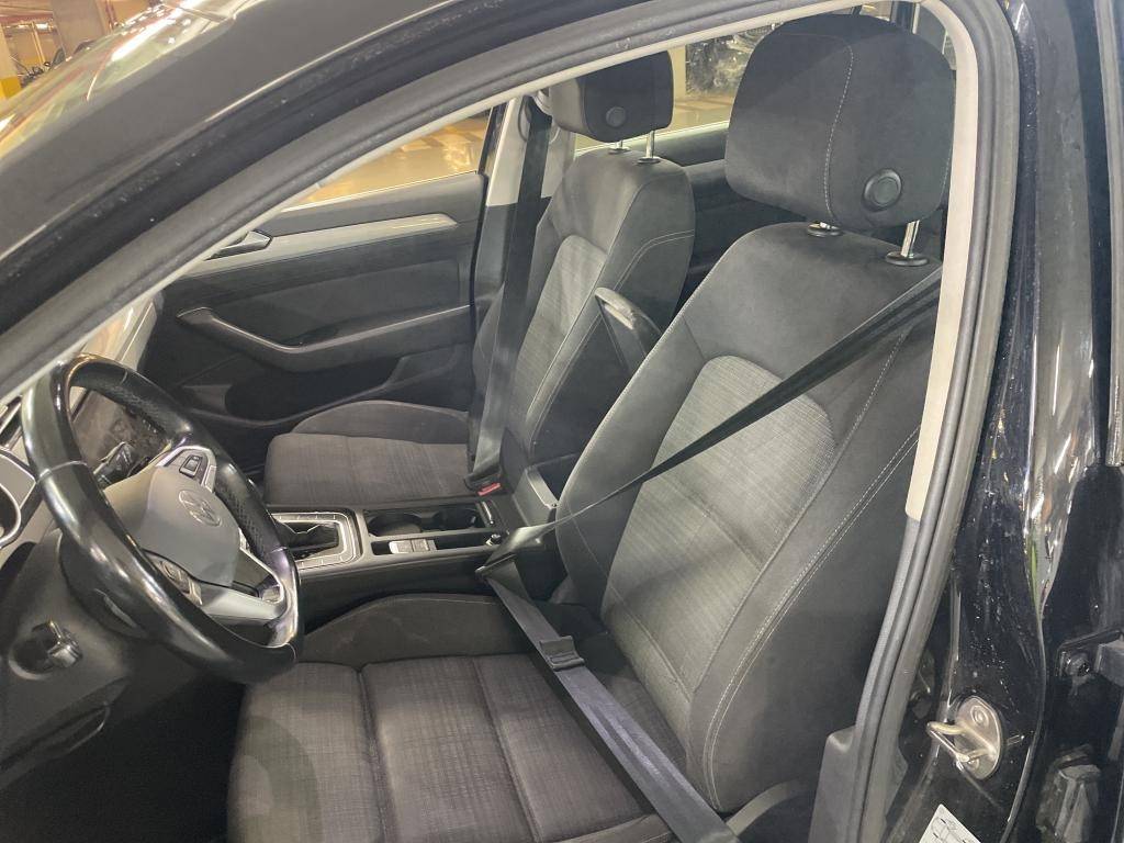 volkswagen-passat-variant-2021-diesel-1968cc