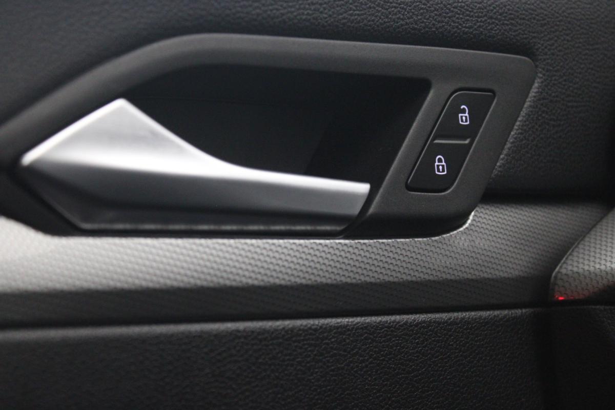 volkswagen-golf-2025-hibrido-a-gasolina-1498cc