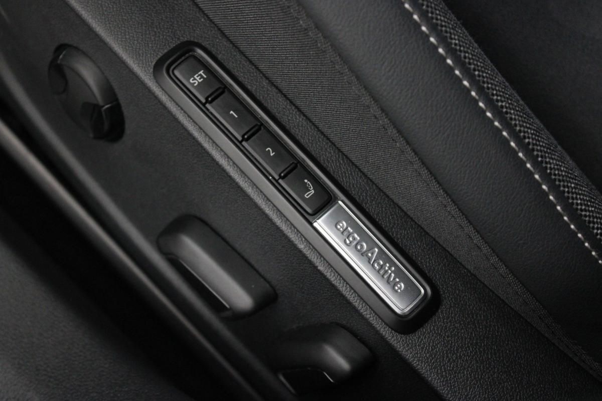 volkswagen-golf-2025-hibrido-a-gasolina-1498cc