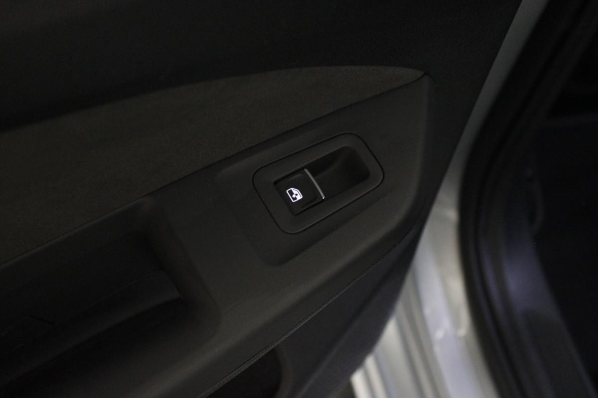 volkswagen-golf-2025-hibrido-a-gasolina-1498cc