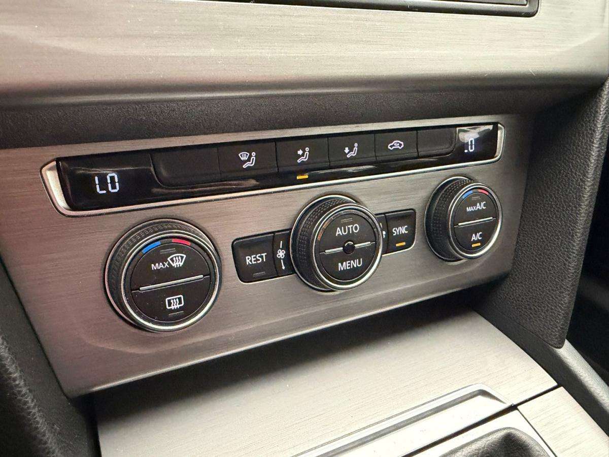 volkswagen-passat-variant-2015-diesel-1598cc