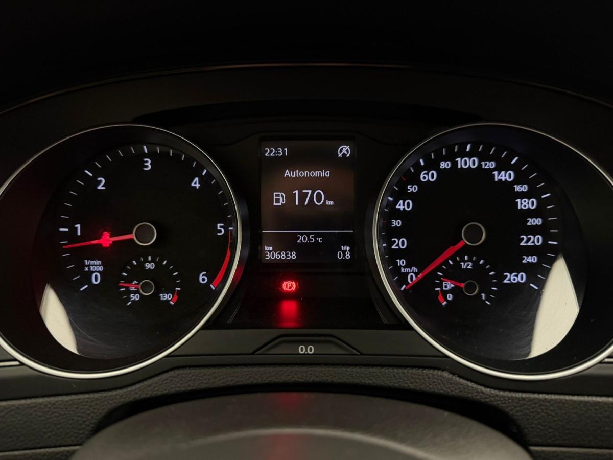 volkswagen-passat-variant-2015-diesel-1598cc