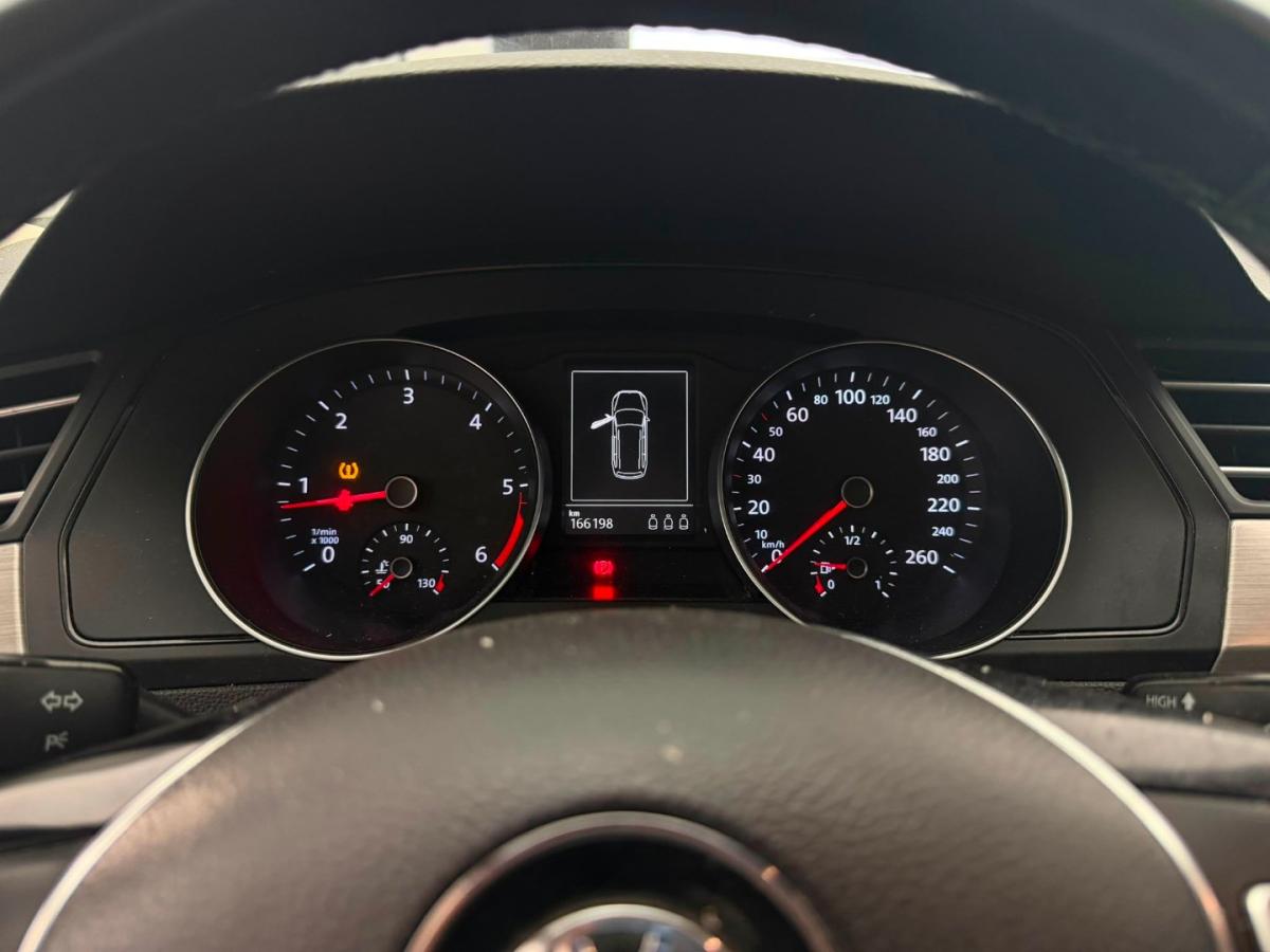volkswagen-passat-variant-2017-diesel-1598cc