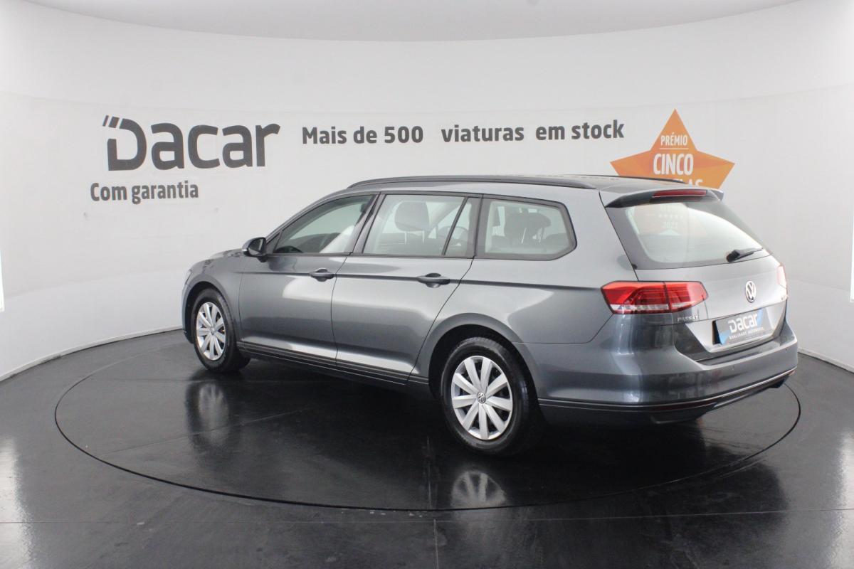 volkswagen-passat-variant-2017-diesel-1598cc