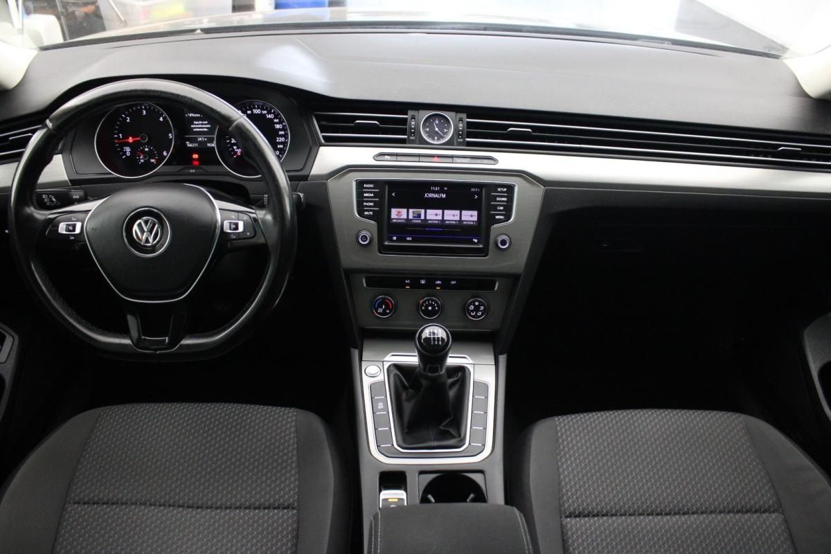 volkswagen-passat-variant-2017-diesel-1598cc