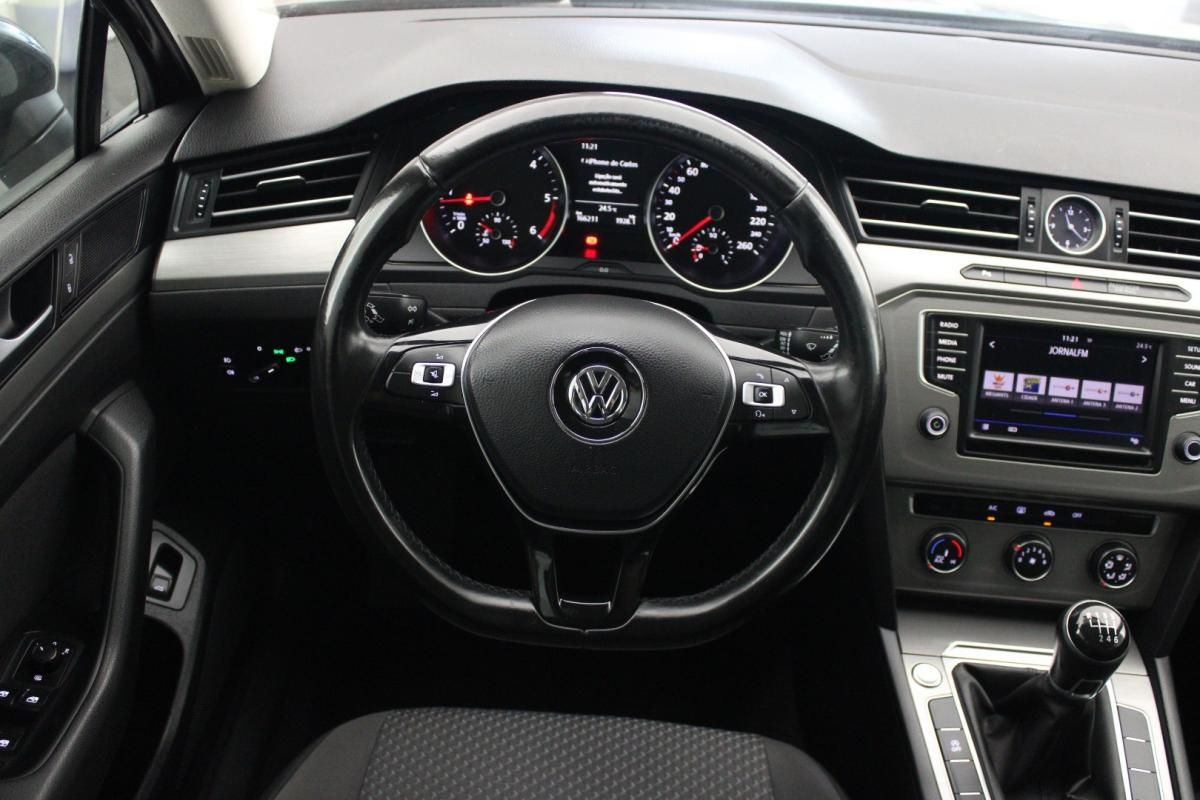 volkswagen-passat-variant-2017-diesel-1598cc