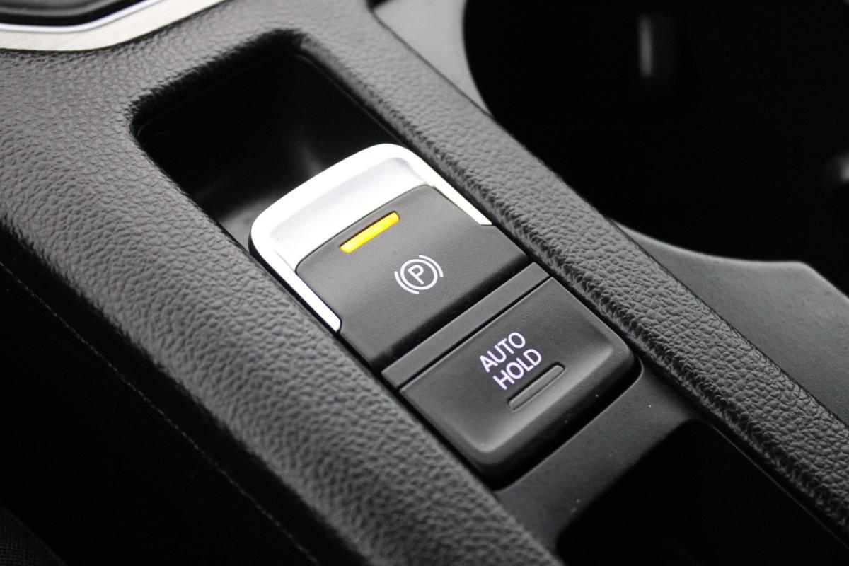 volkswagen-passat-variant-2017-diesel-1598cc