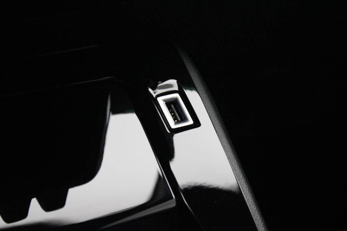 peugeot-208-2022-diesel-1499cc