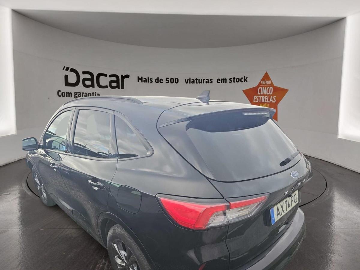 ford-kuga-2023-hibrido-a-gasolina-2488cc