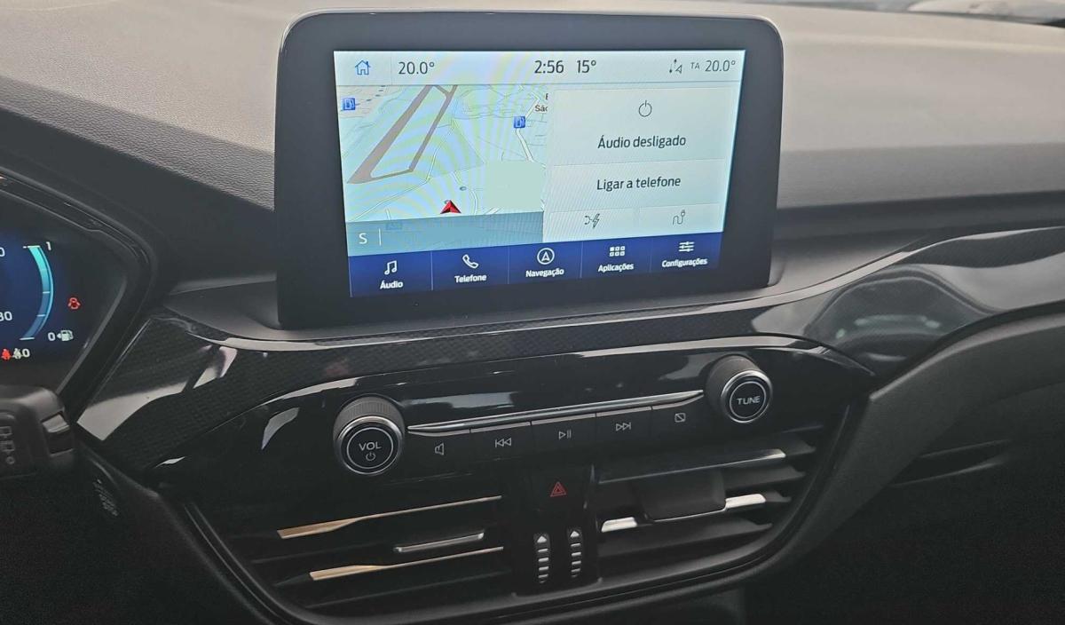 ford-kuga-2023-hibrido-a-gasolina-2488cc