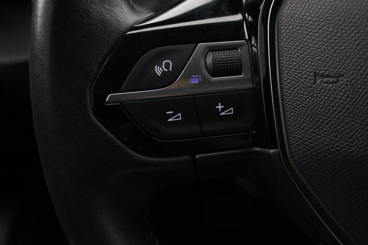 peugeot-2008-2022-eletrico-0cc