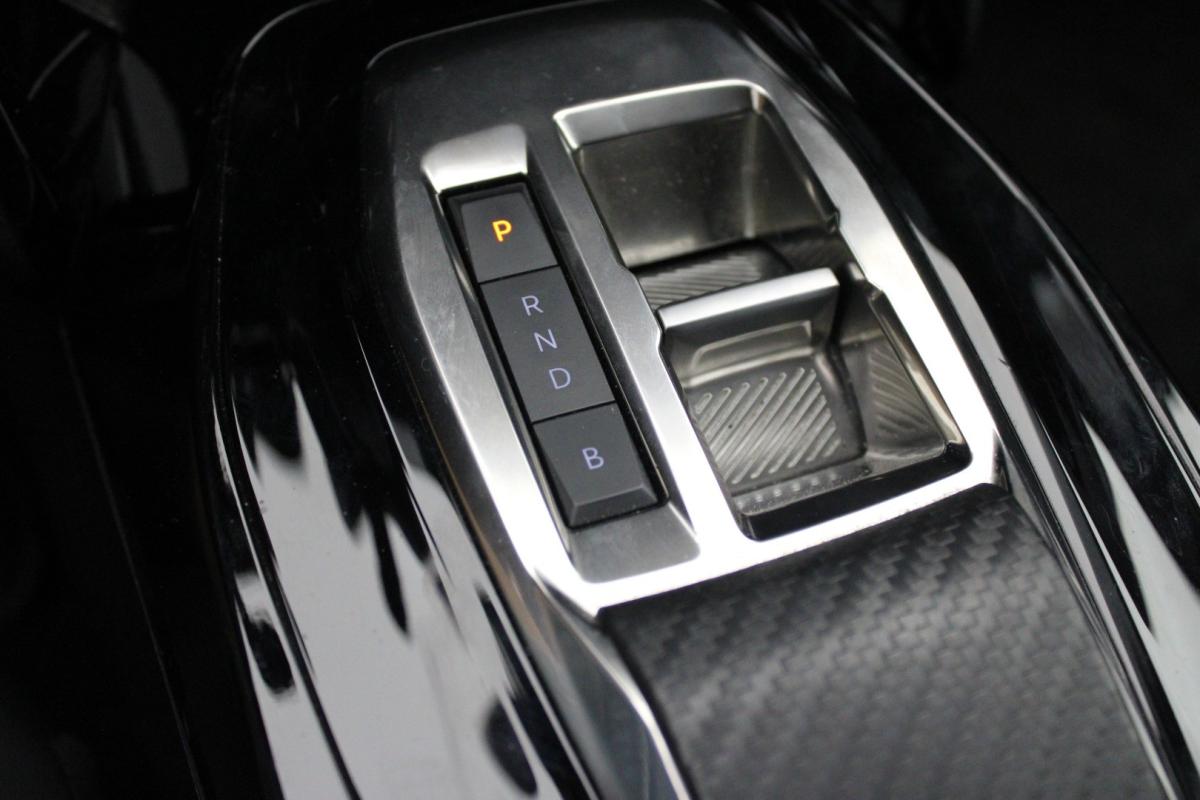 peugeot-2008-2022-eletrico-0cc