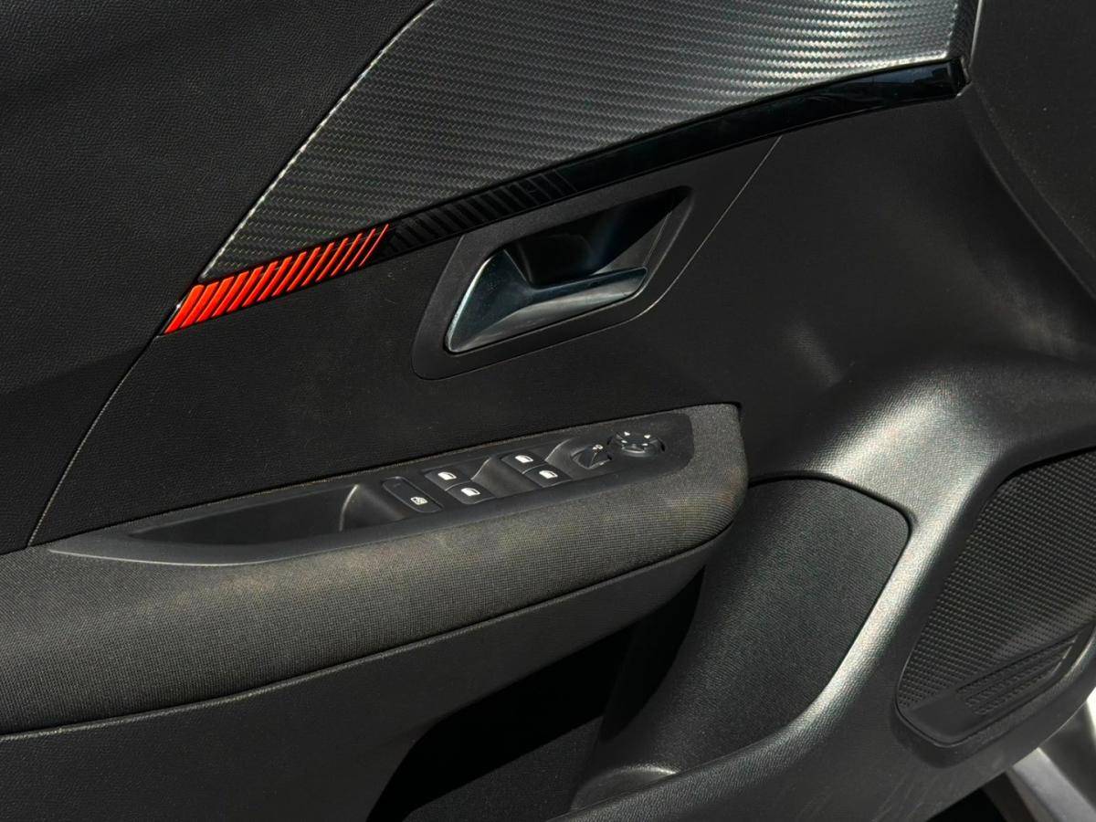 peugeot-208-2023-gasolina-1199cc