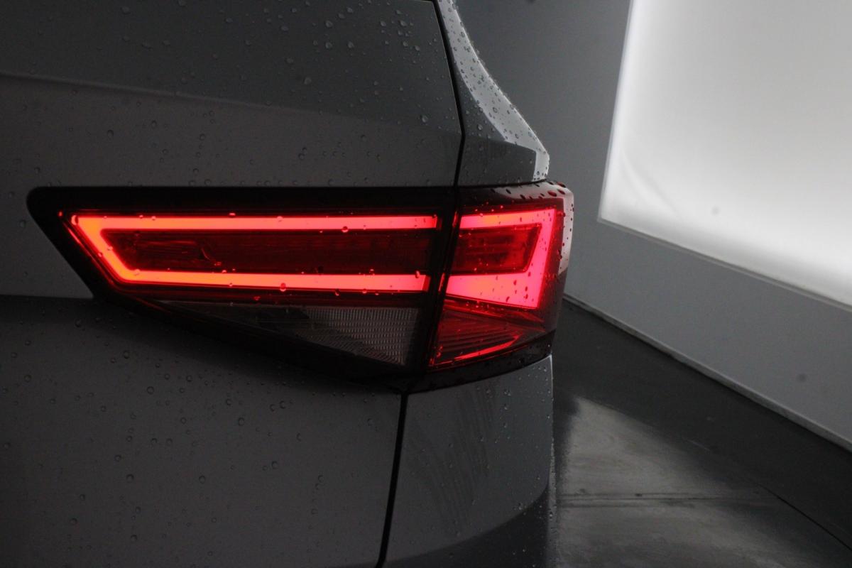 seat-ateca-2019-diesel-1598cc