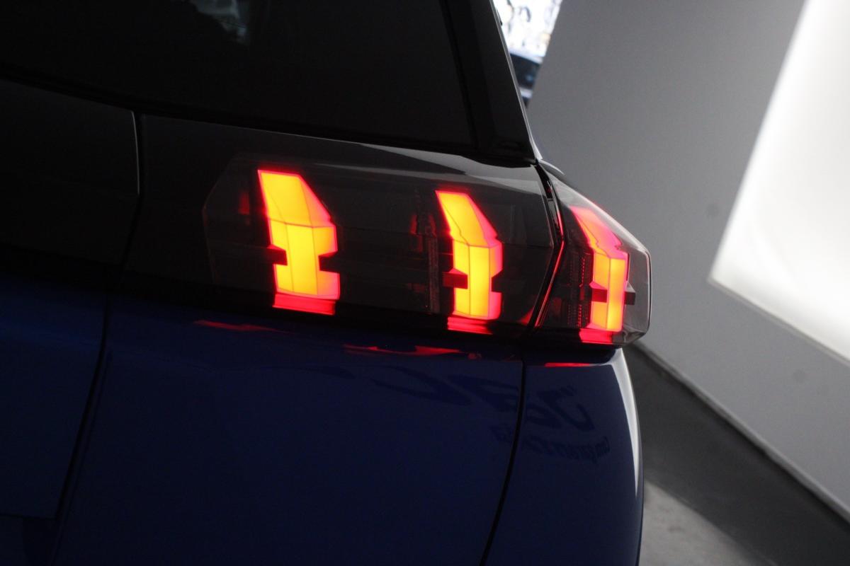 peugeot-2008-2022-eletrico-0cc
