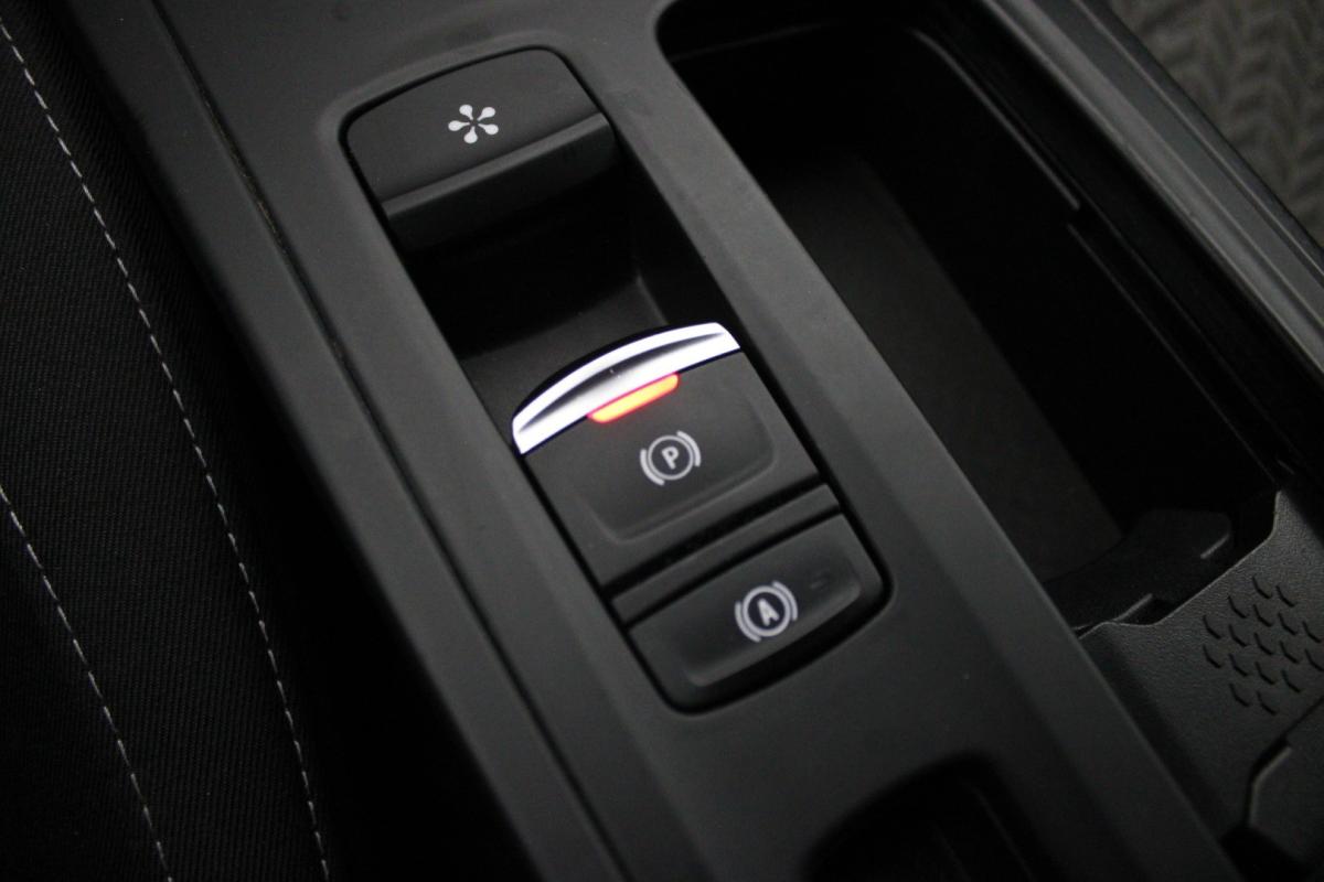 renault-megane-2021-hibrido-a-gasolina-1598cc