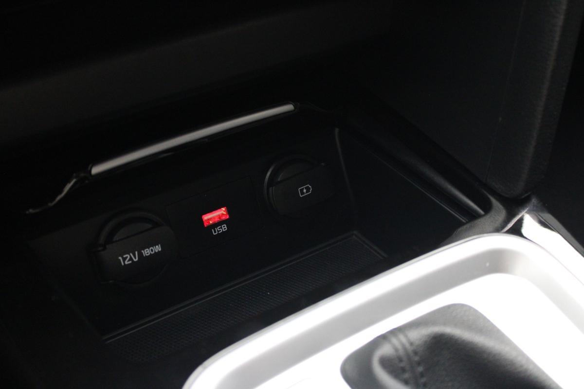 kia-xceed-2022-hibrido-a-gasolina-1580cc