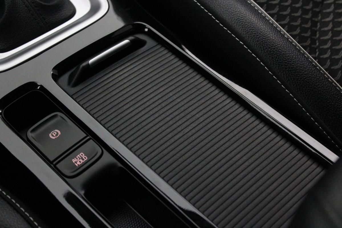 kia-xceed-2022-hibrido-a-gasolina-1580cc