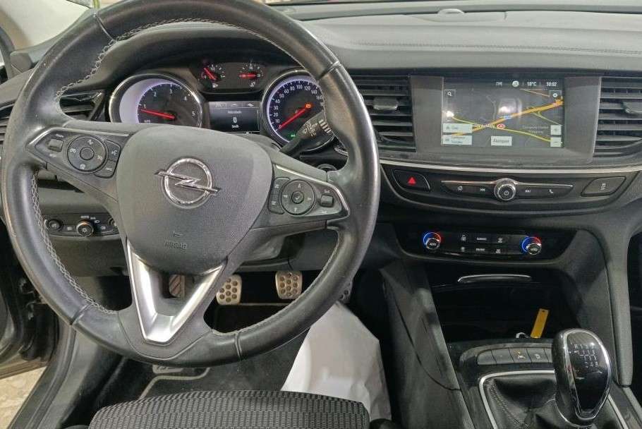opel-insignia-2019-diesel-1598cc