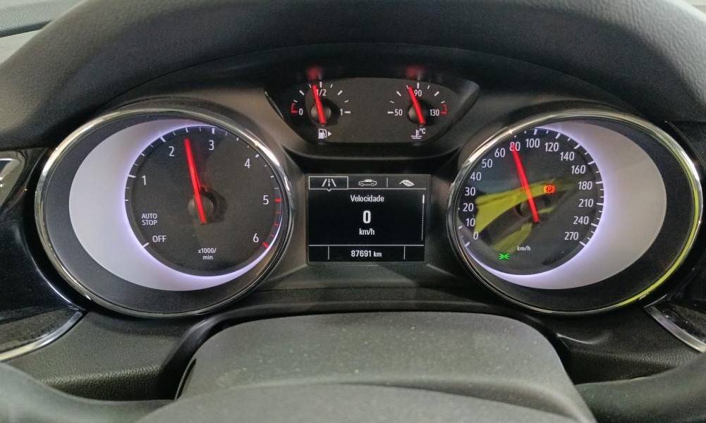 opel-insignia-2019-diesel-1598cc