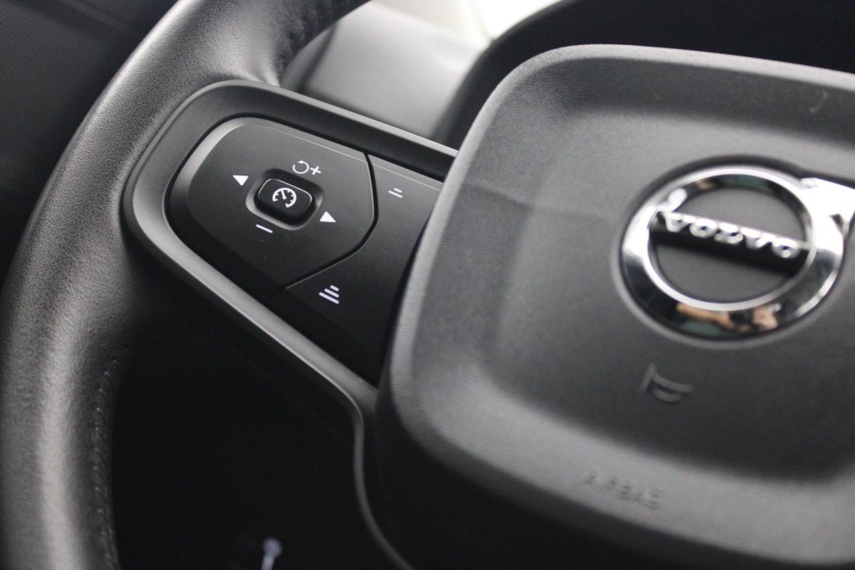 volvo-xc40-2019-diesel-1969cc