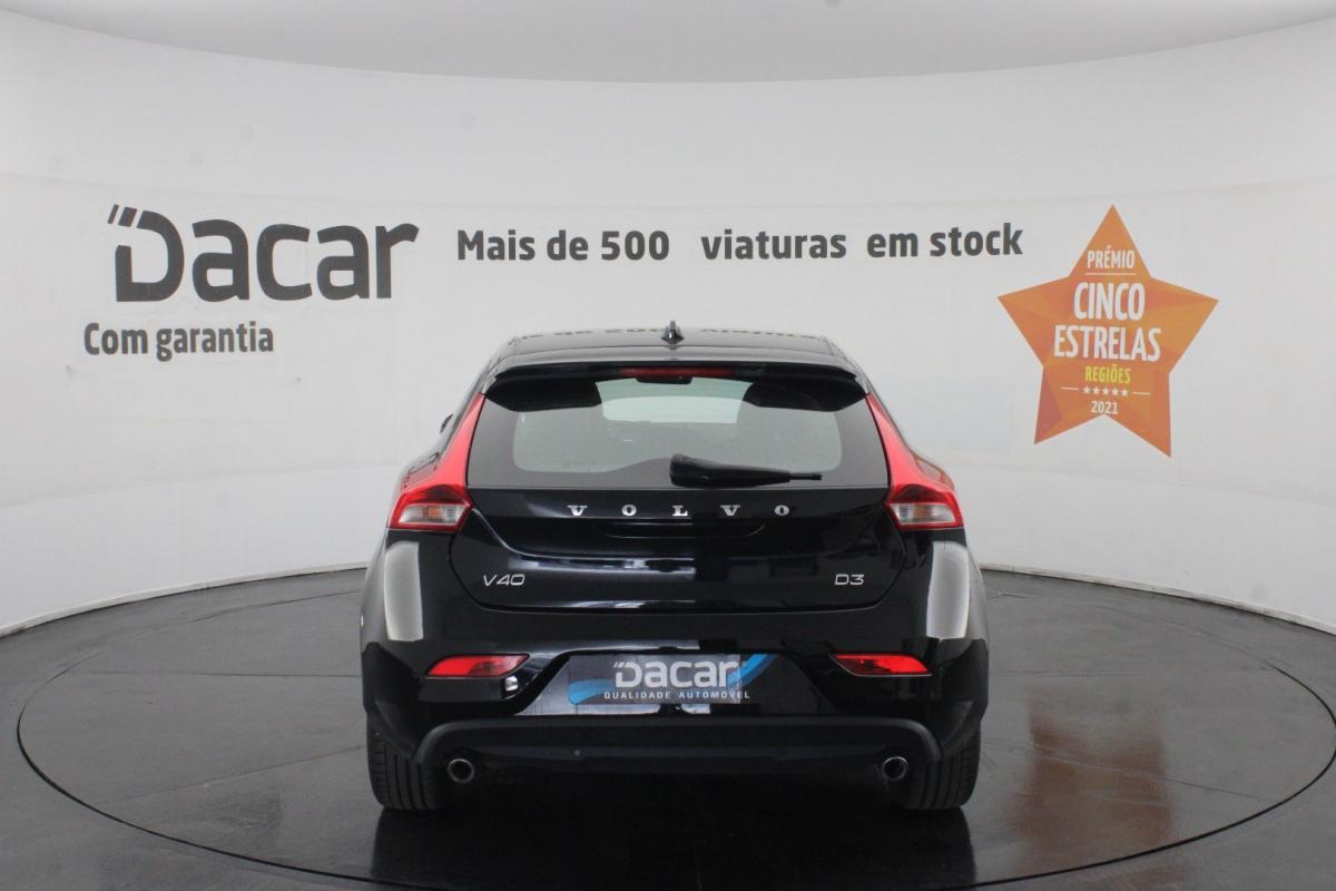 volvo-v40-2019-diesel-1969cc