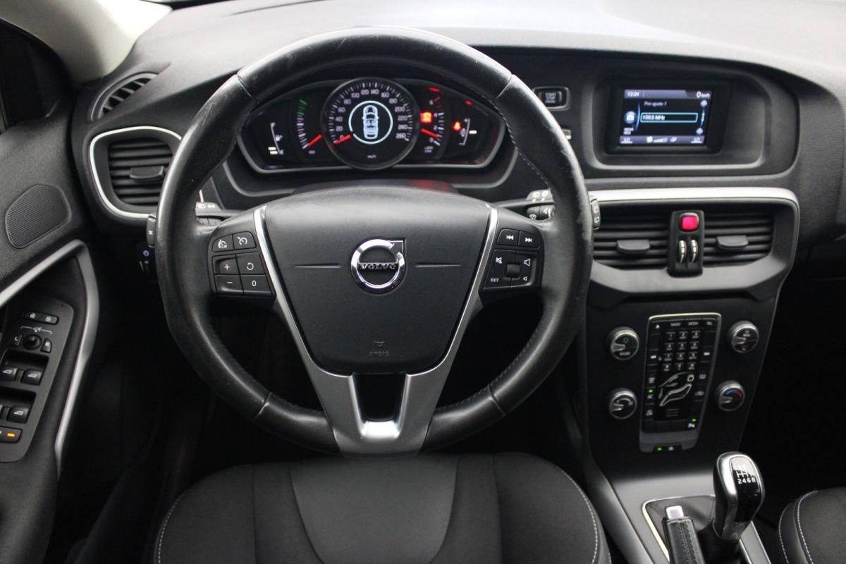 volvo-v40-2019-diesel-1969cc