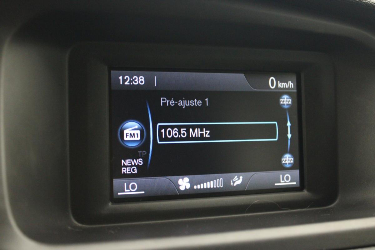 volvo-v40-2019-diesel-1969cc