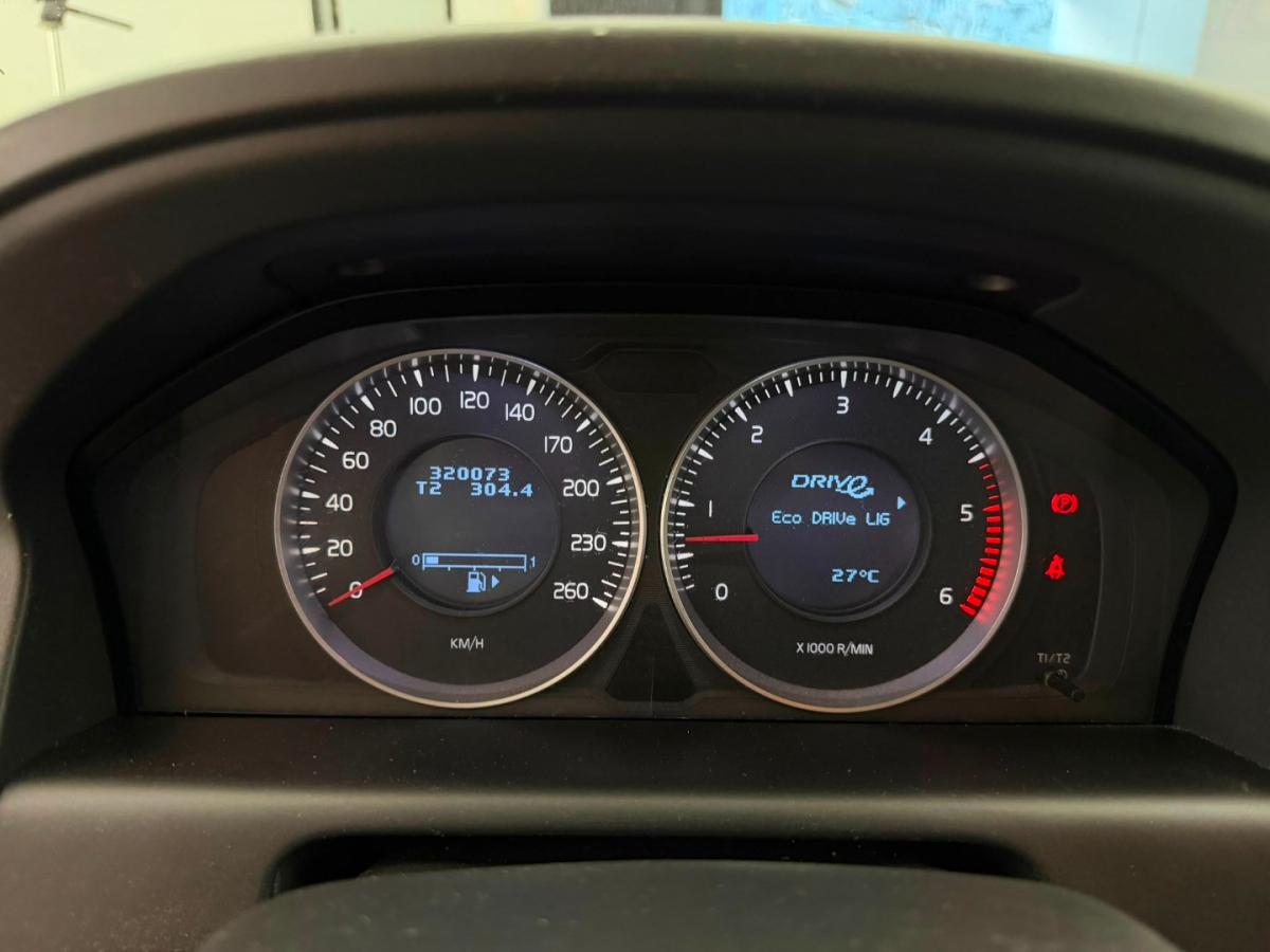 volvo-xc60-2012-diesel-1984cc