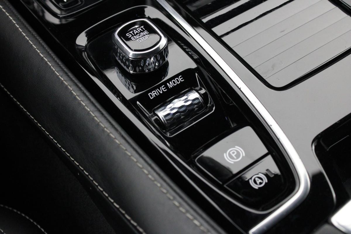 volvo-s90-2019-hibrido-a-gasolina-1969cc