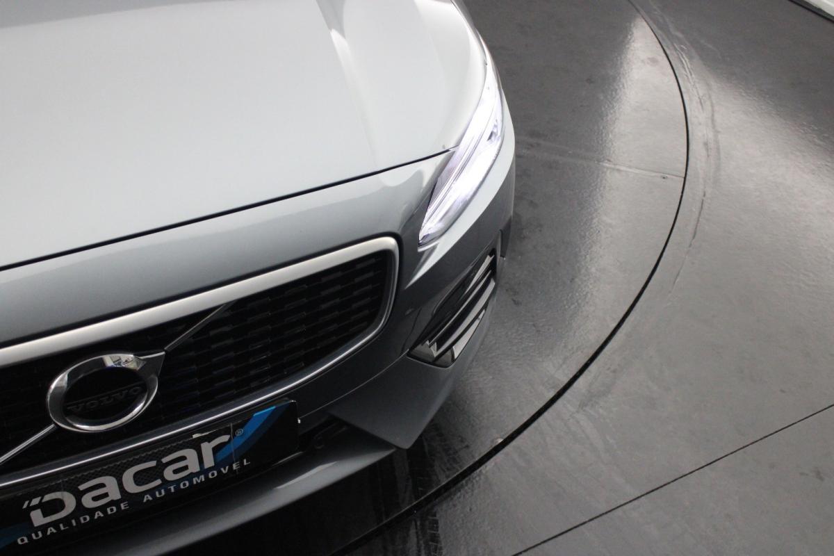 volvo-s90-2019-hibrido-a-gasolina-1969cc