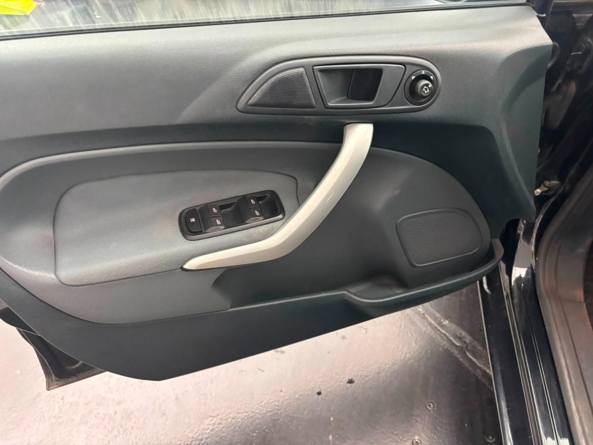 ford-fiesta-2010-gasolina-1242cc