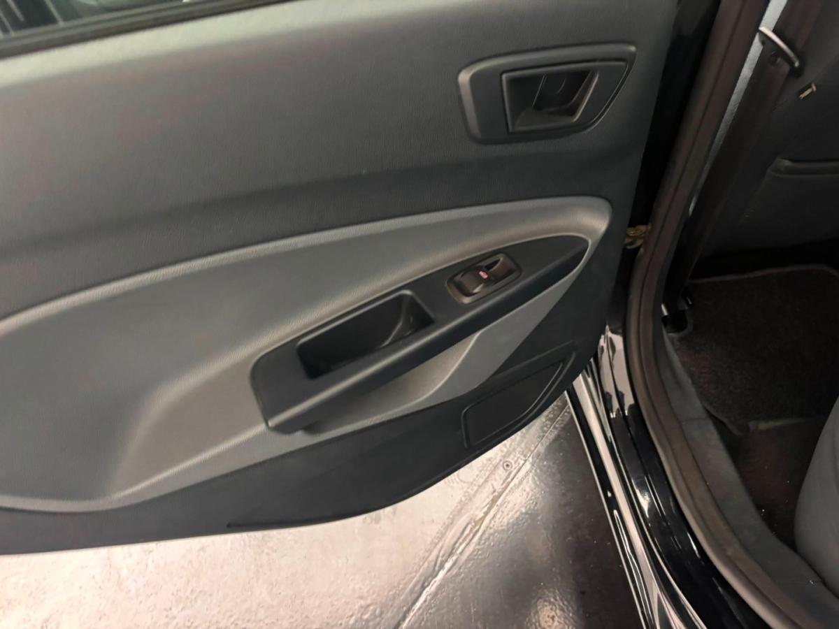 ford-fiesta-2010-gasolina-1242cc
