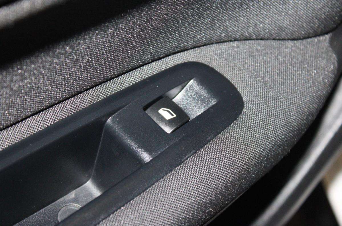 peugeot-308-2019-diesel-1499cc