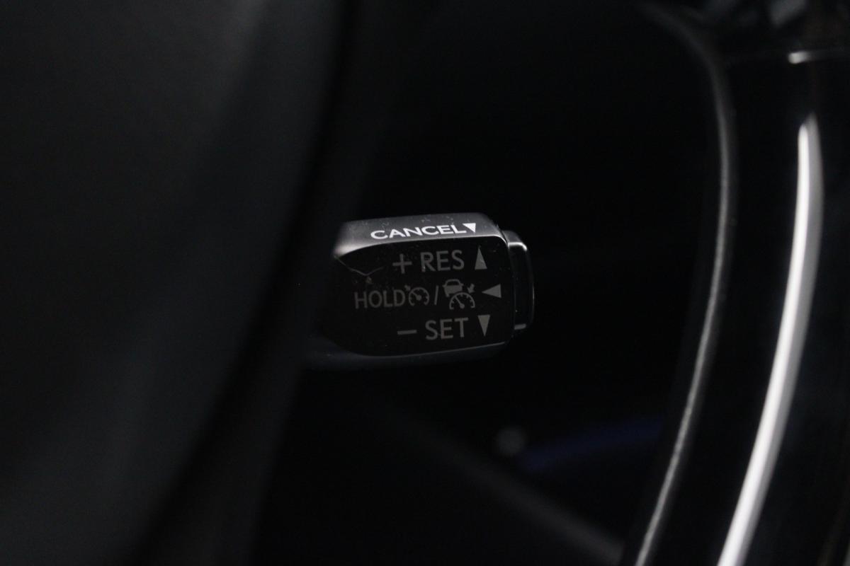 toyota-c-hr-2018-hibrido-a-gasolina-1798cc
