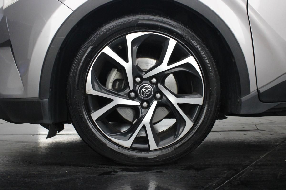 toyota-c-hr-2018-hibrido-a-gasolina-1798cc