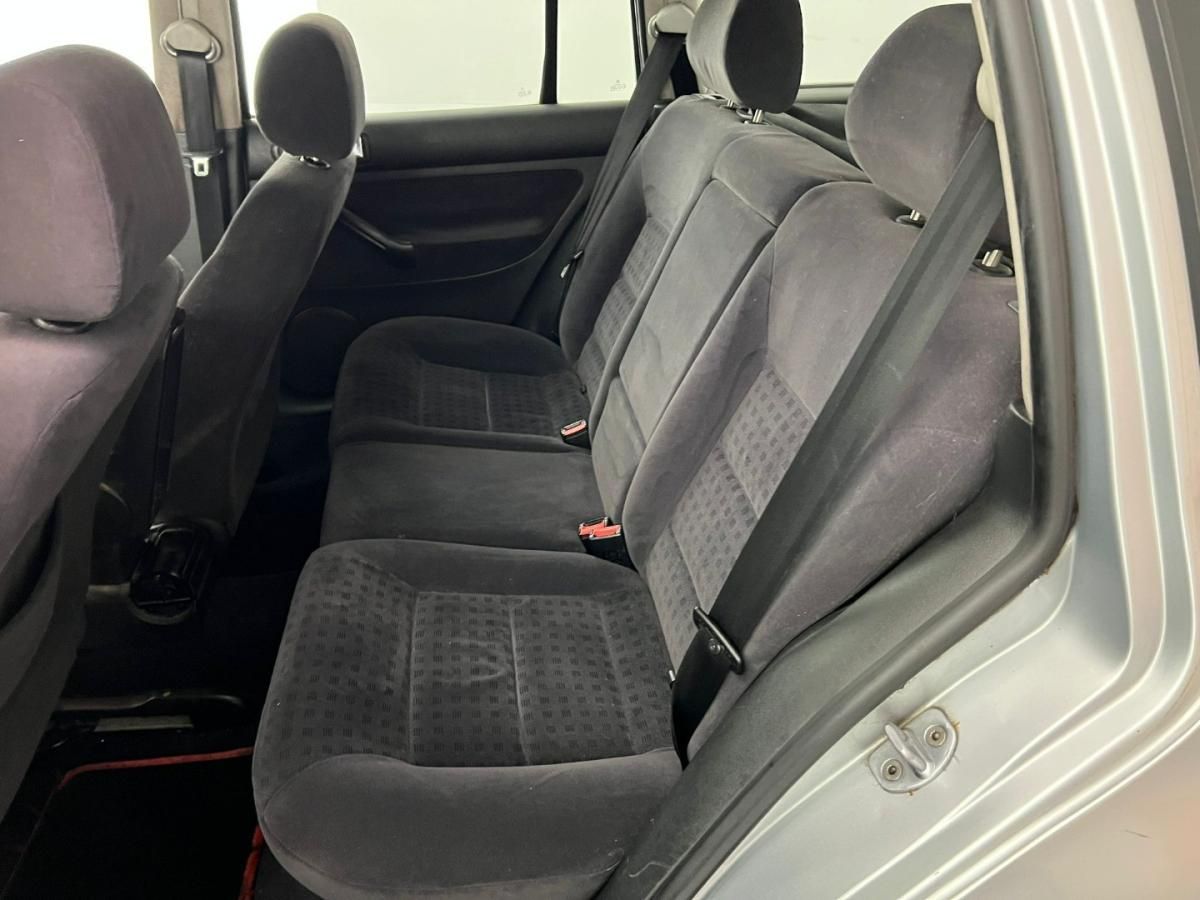 volkswagen-golf-variant-2001-diesel-1896cc
